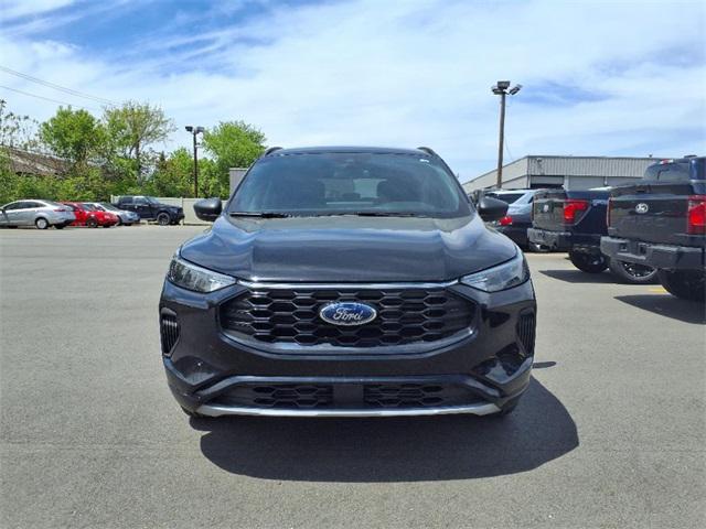 used 2023 Ford Escape car, priced at $25,880