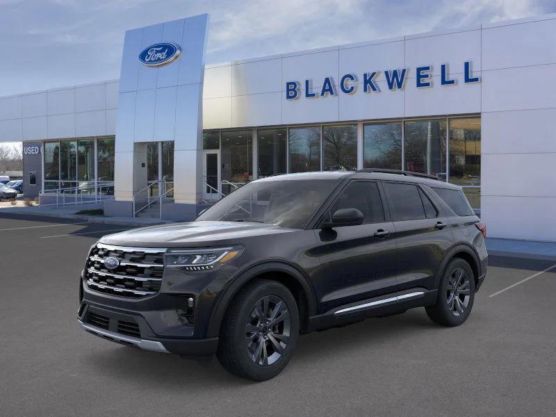 new 2025 Ford Explorer car, priced at $45,901