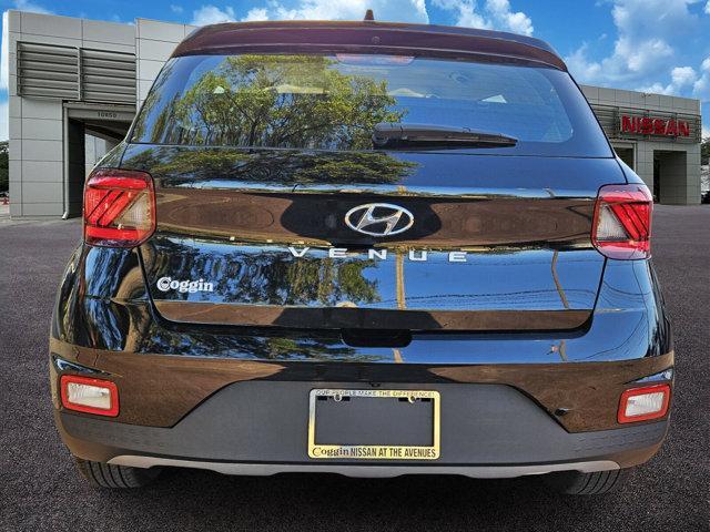 used 2021 Hyundai Venue car, priced at $17,901
