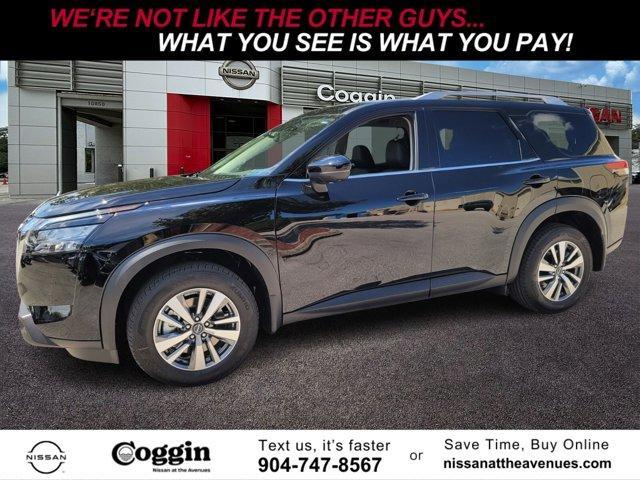 new 2025 Nissan Pathfinder car, priced at $40,658