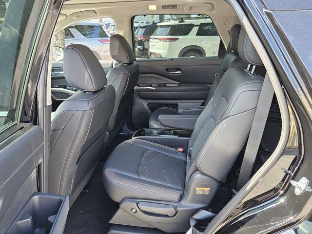 new 2025 Nissan Pathfinder car, priced at $49,011