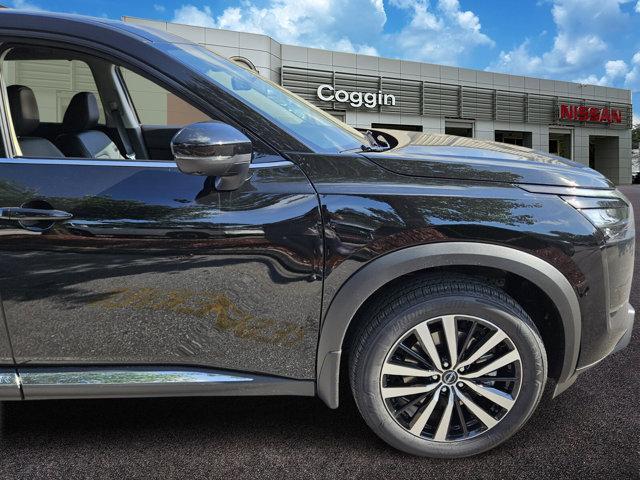 new 2025 Nissan Pathfinder car, priced at $49,011
