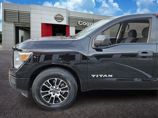 used 2023 Nissan Titan car, priced at $29,391