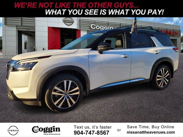 used 2025 Nissan Pathfinder car, priced at $39,888