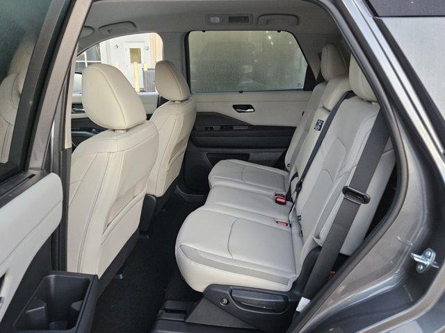 new 2025 Nissan Pathfinder car, priced at $44,396