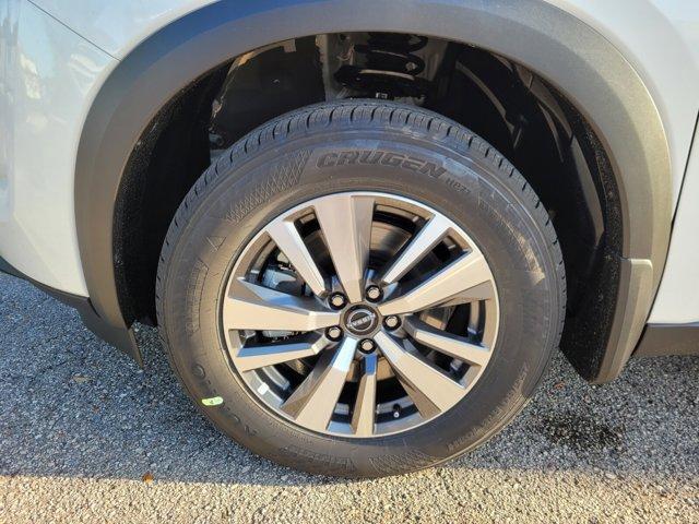 new 2025 Nissan Pathfinder car, priced at $40,142