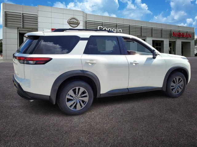 new 2024 Nissan Pathfinder car, priced at $39,126