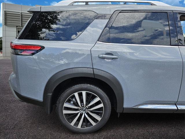 new 2025 Nissan Pathfinder car, priced at $48,707