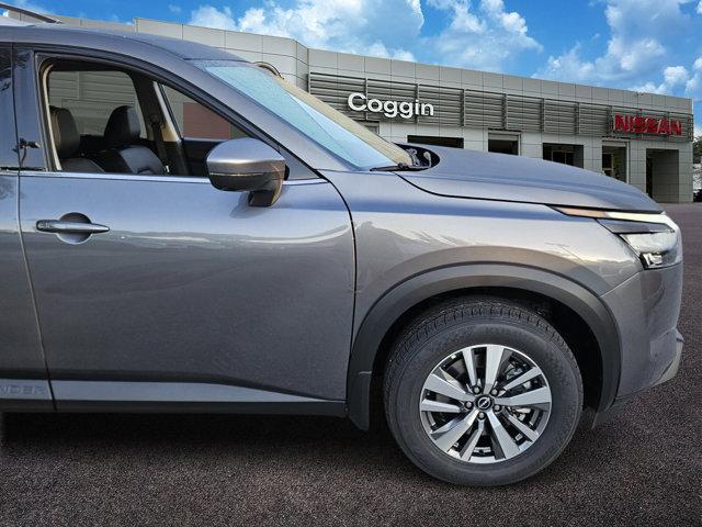 new 2025 Nissan Pathfinder car, priced at $41,026