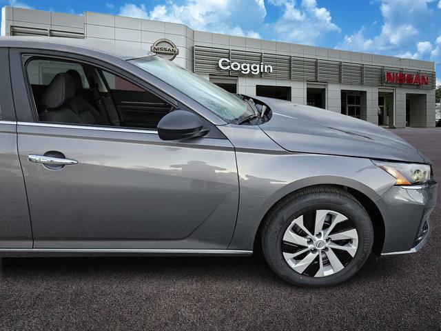 new 2025 Nissan Altima car, priced at $25,749