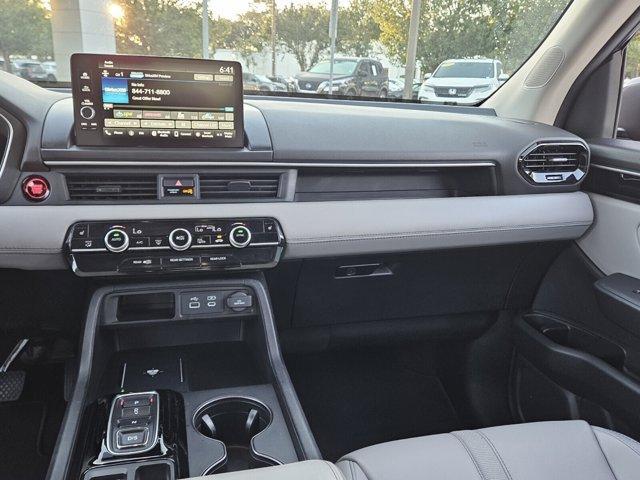 used 2023 Honda Pilot car, priced at $35,188