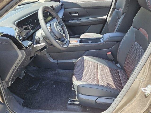 new 2025 Nissan Kicks car, priced at $27,752