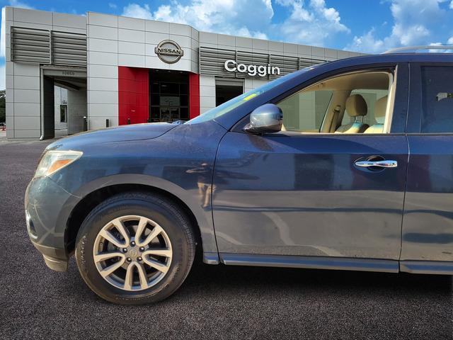 used 2015 Nissan Pathfinder car, priced at $6,986