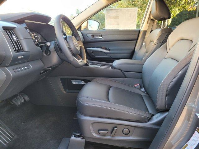 new 2025 Nissan Pathfinder car, priced at $39,367