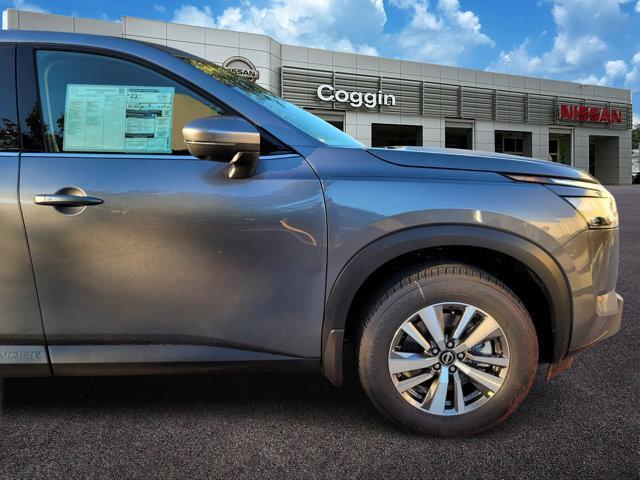 new 2025 Nissan Pathfinder car, priced at $39,367