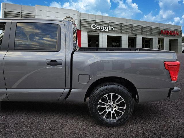 used 2022 Nissan Titan car, priced at $29,047