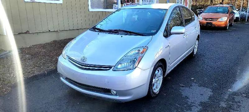 used 2008 Toyota Prius car, priced at $5,800