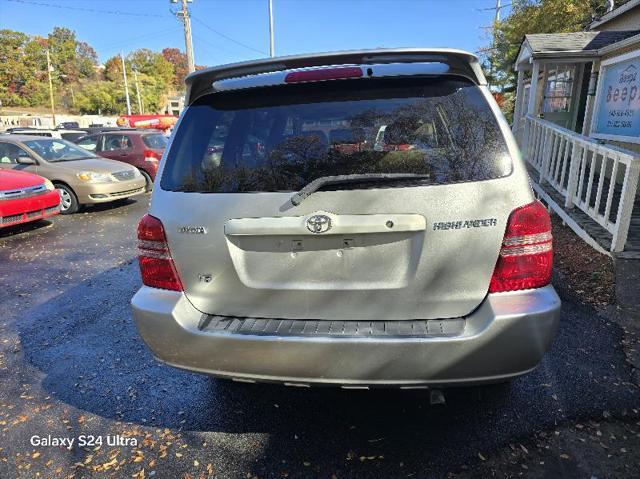 used 2002 Toyota Highlander car, priced at $3,995