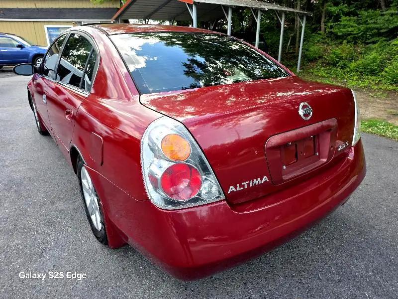 used 2004 Nissan Altima car, priced at $3,500