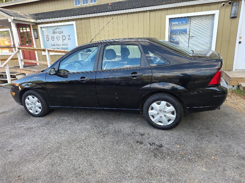 used 2007 Ford Focus car, priced at $4,100