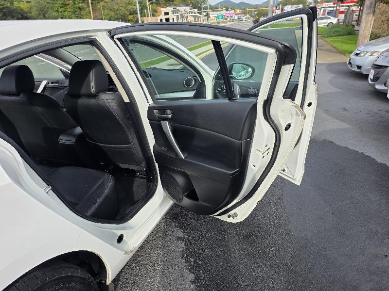used 2013 Mazda Mazda3 car, priced at $5,500