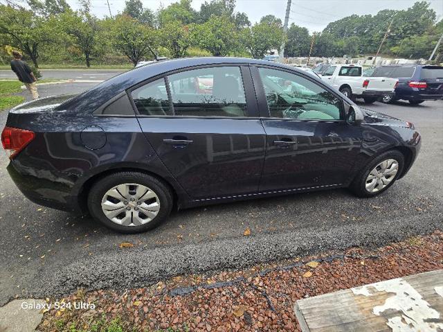 used 2014 Chevrolet Cruze car, priced at $4,399