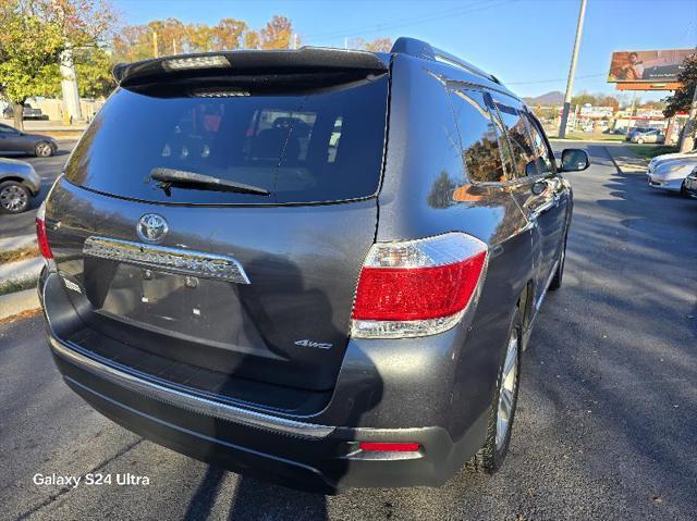 used 2011 Toyota Highlander car, priced at $10,800