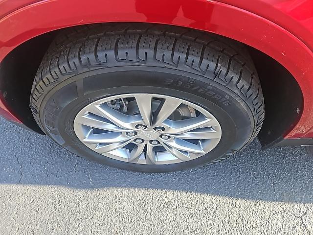 used 2021 Cadillac XT5 car, priced at $28,261