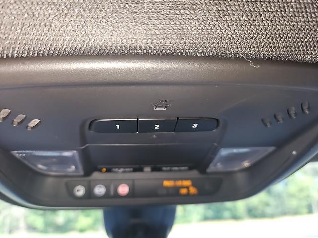 used 2023 Chevrolet Traverse car, priced at $31,686