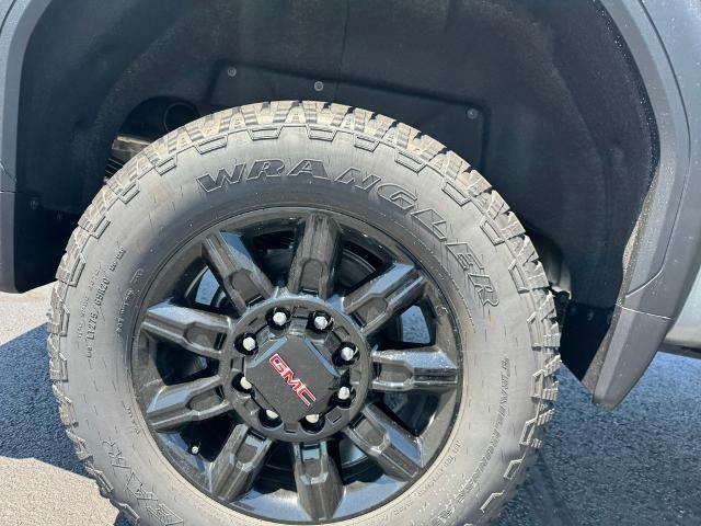 new 2025 GMC Sierra 2500 car, priced at $76,085