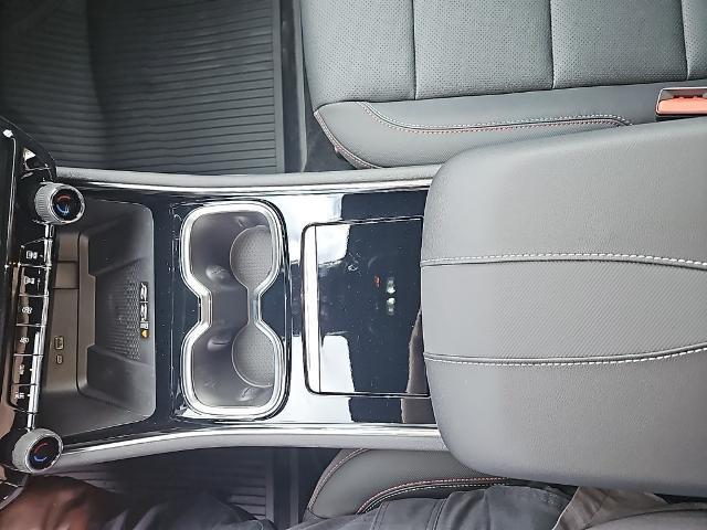 new 2026 Chevrolet Traverse car, priced at $53,400