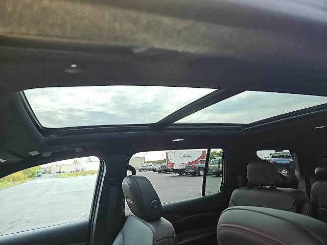 new 2026 Chevrolet Traverse car, priced at $53,400