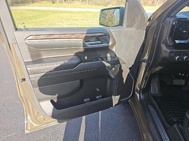 used 2024 GMC Sierra 1500 car, priced at $41,828