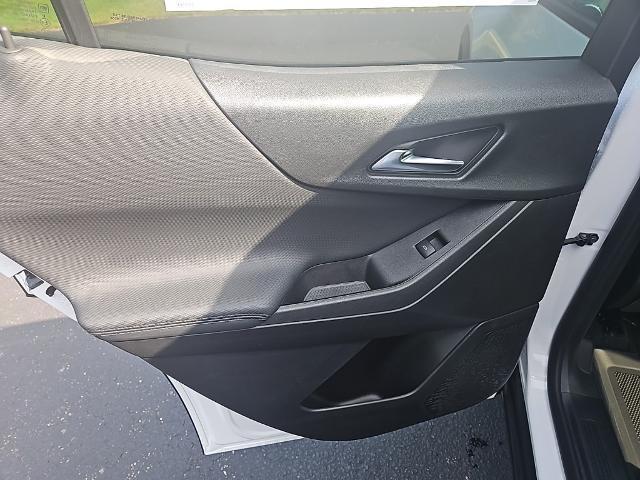 new 2026 Chevrolet Equinox car, priced at $33,910