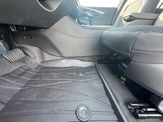 new 2025 Buick Envista car, priced at $26,390