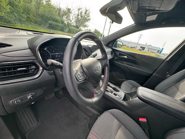 used 2023 Chevrolet Equinox car, priced at $27,900