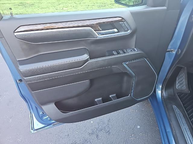 used 2024 GMC Sierra 1500 car, priced at $37,000