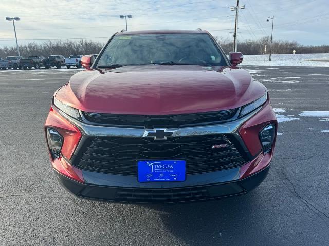 new 2025 Chevrolet Blazer car