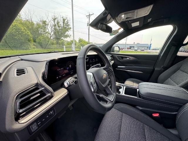 used 2025 Chevrolet Traverse car, priced at $43,289