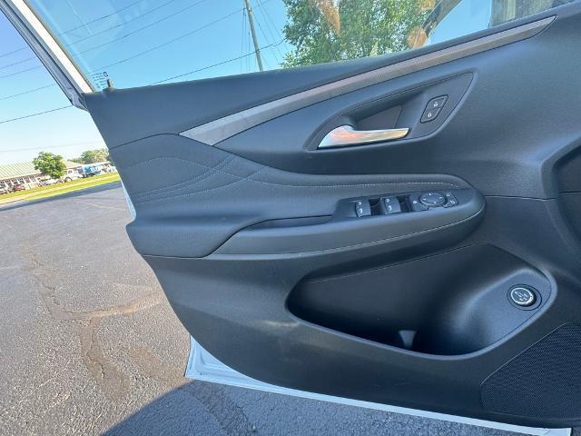 new 2025 Buick Envista car, priced at $28,755