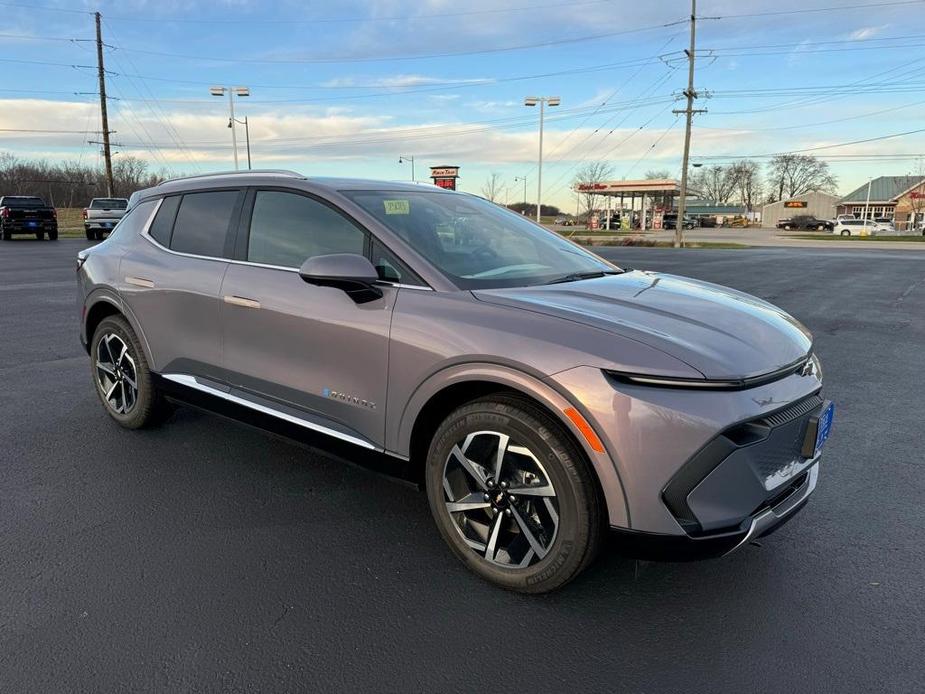 new 2025 Chevrolet Equinox EV car