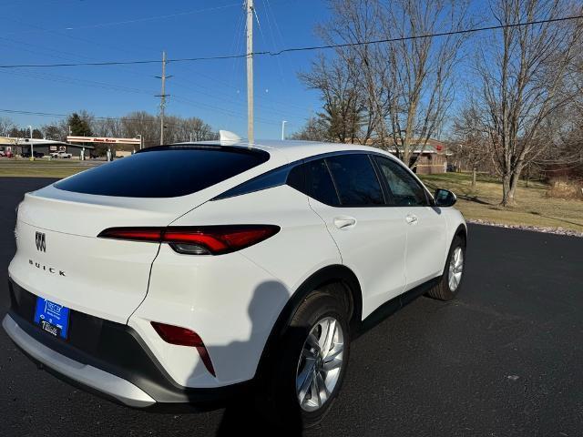 new 2024 Buick Envista car, priced at $25,332