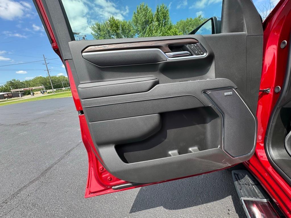 new 2025 GMC Sierra 1500 car