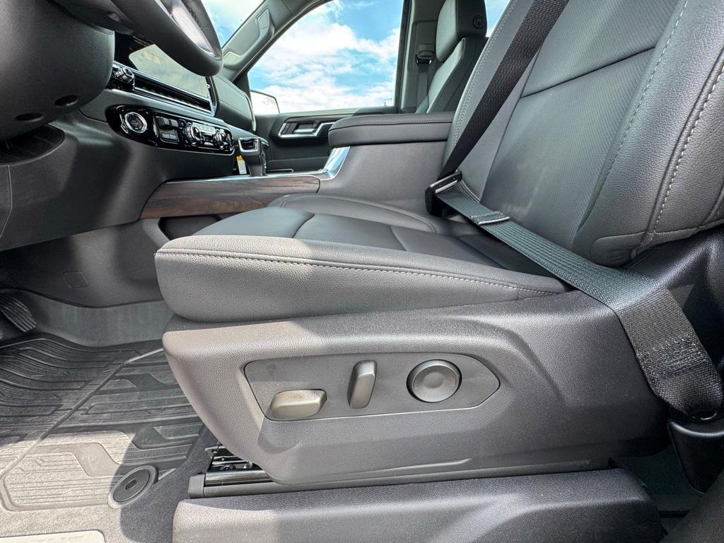 new 2025 GMC Sierra 1500 car