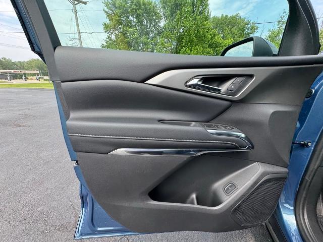 new 2025 Chevrolet Traverse car, priced at $45,700