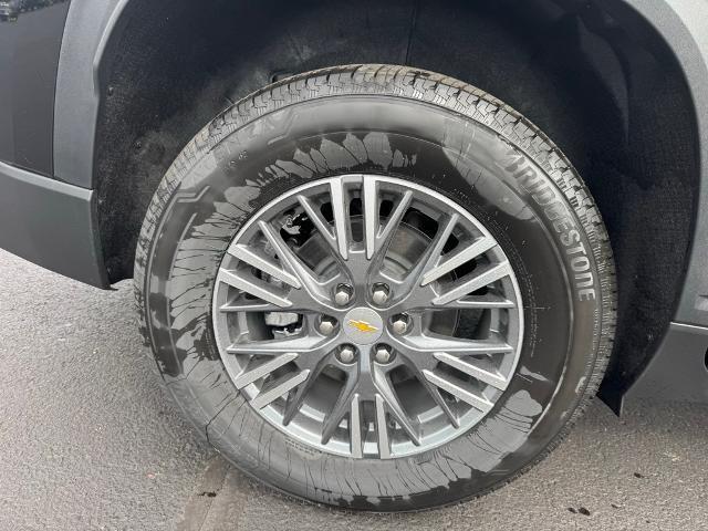 new 2025 Chevrolet Traverse car