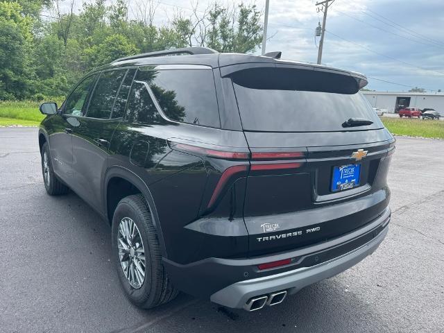 new 2025 Chevrolet Traverse car