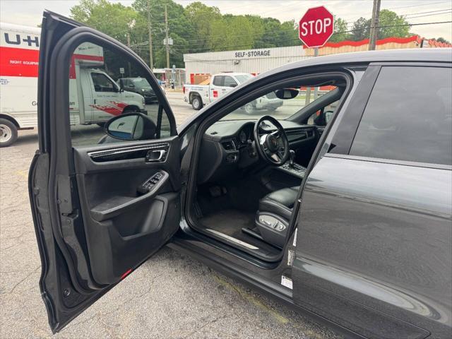 used 2017 Porsche Macan car