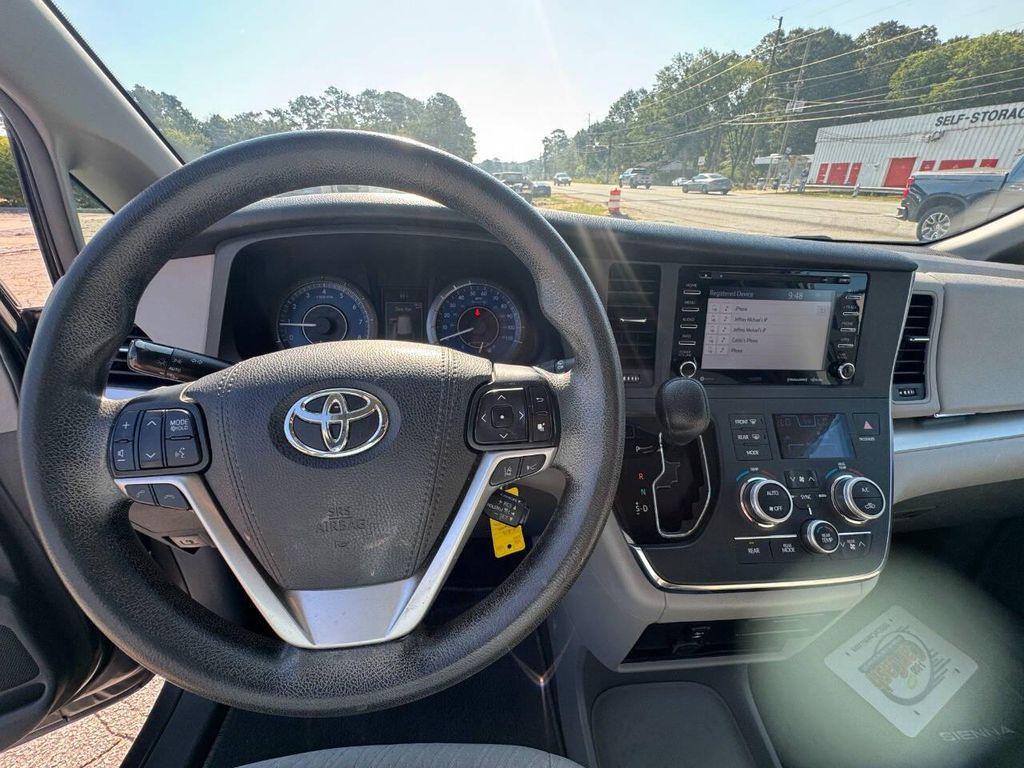 used 2018 Toyota Sienna car