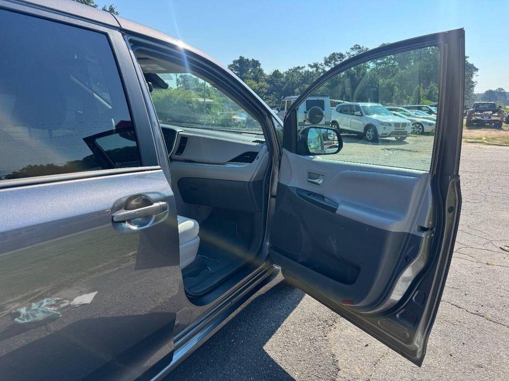 used 2018 Toyota Sienna car